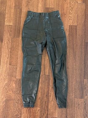 SPANX Black Elastic Waist Performance Pants